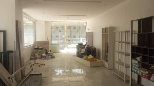 FOR RENT:  An open plan space measuring 70sqm on the ground floor with personal toilet, facing a major commercial road. Note: No pharmacy, no bureau de change.  Video available on serious client's request.