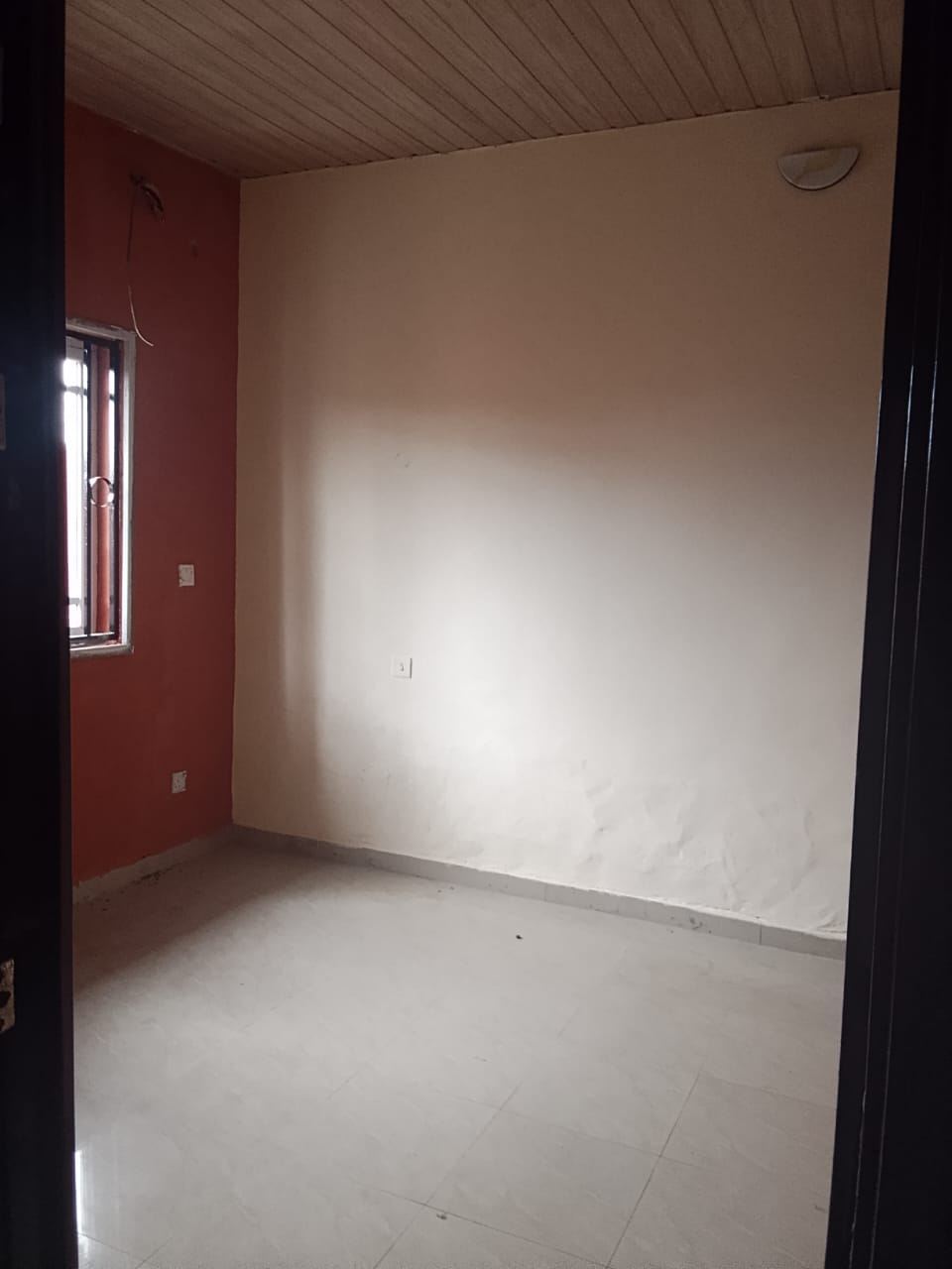 TO LET | 2-BEDROOM FLAT APARTMENT