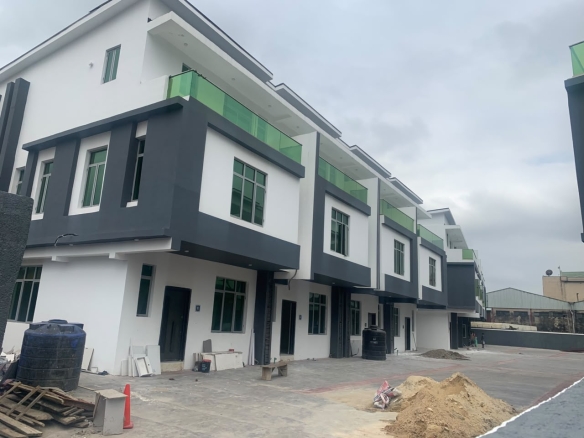 AVAILABLE FOR LETTING | ANTHONY, LAGOS