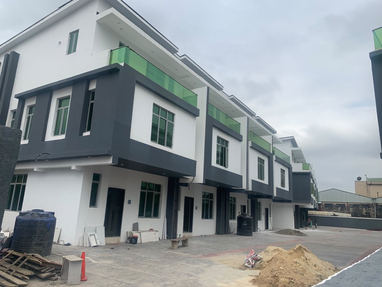 AVAILABLE FOR LETTING | ANTHONY, LAGOS