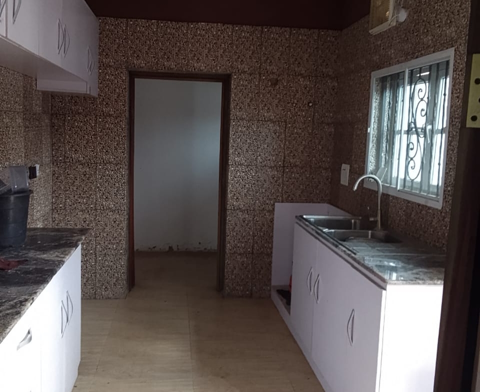 FOR SALE: 4-BEDROOM SEMI-DETACHED TWIN DUPLEX