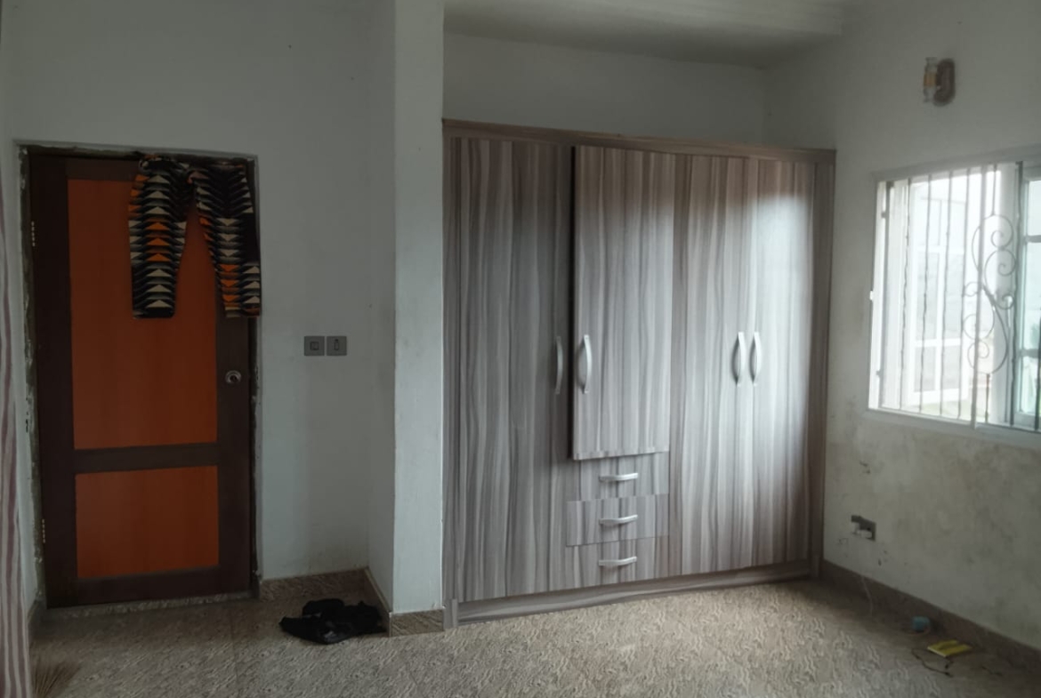 FOR SALE: 4-BEDROOM SEMI-DETACHED TWIN DUPLEX