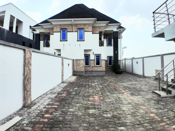 FOR SALE | 4-BEDROOM SEMI-DETACHED DUPLEX