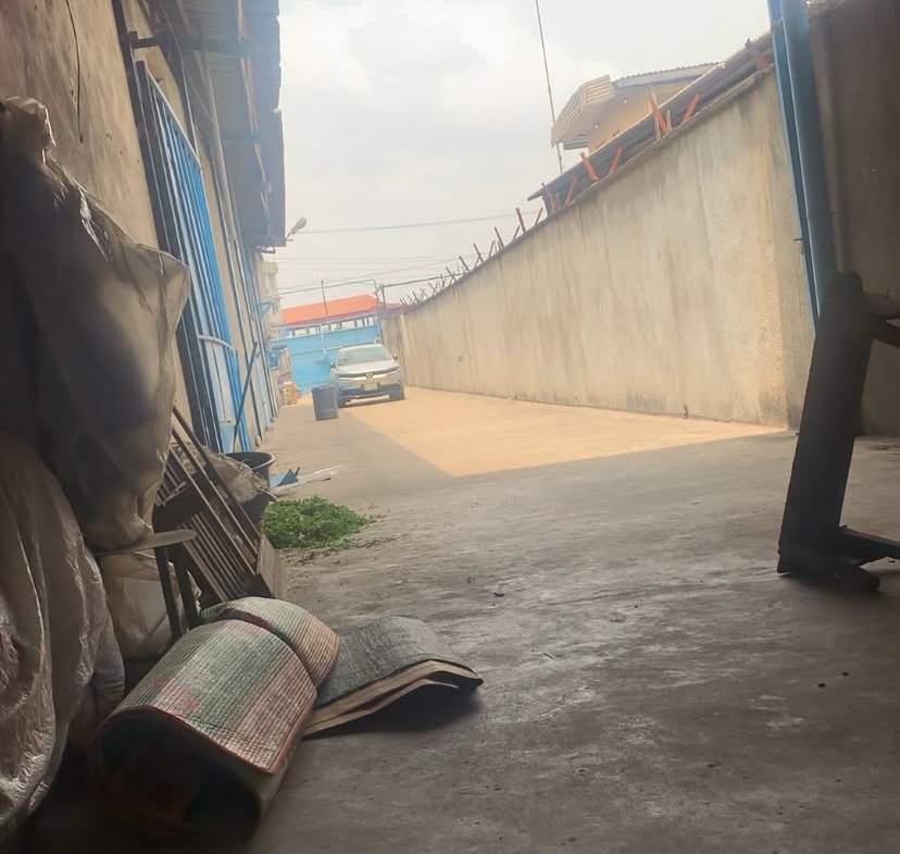 FOR SALE OR LEASE | SPACIOUS WAREHOUSE FACILITY ALONG IKORODU ROAD, LAGOS