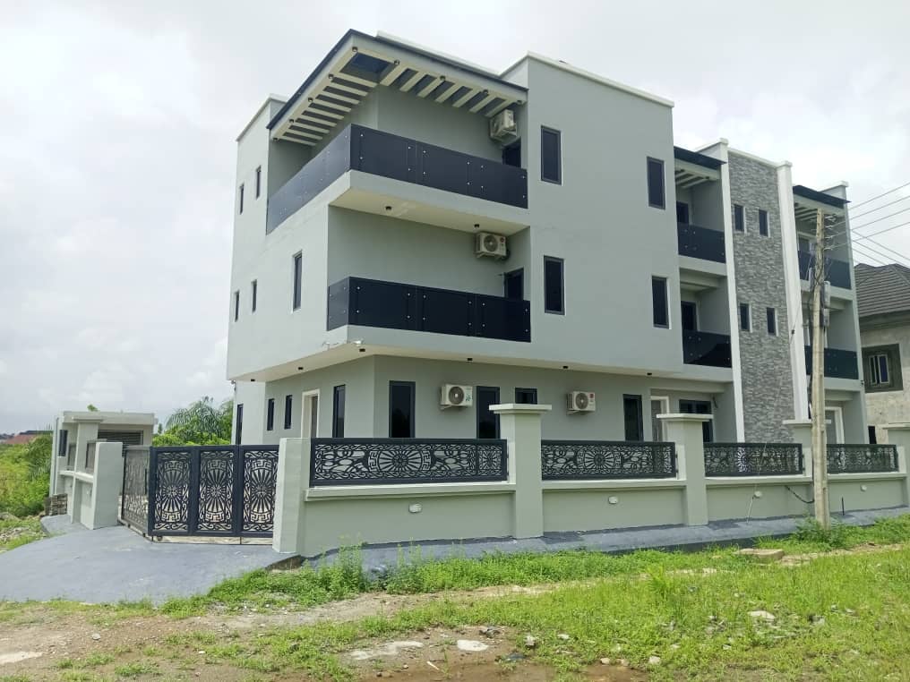 FOR SALE | NEWLY BUILT TERRACE DUPLEXES