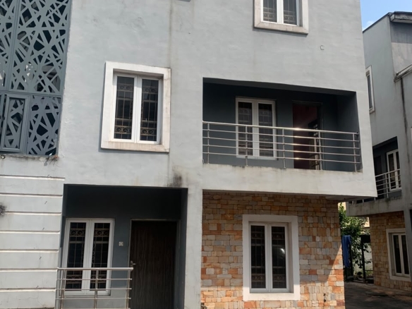 AVAILABLE FOR LETTING | ANTHONY, LAGOS