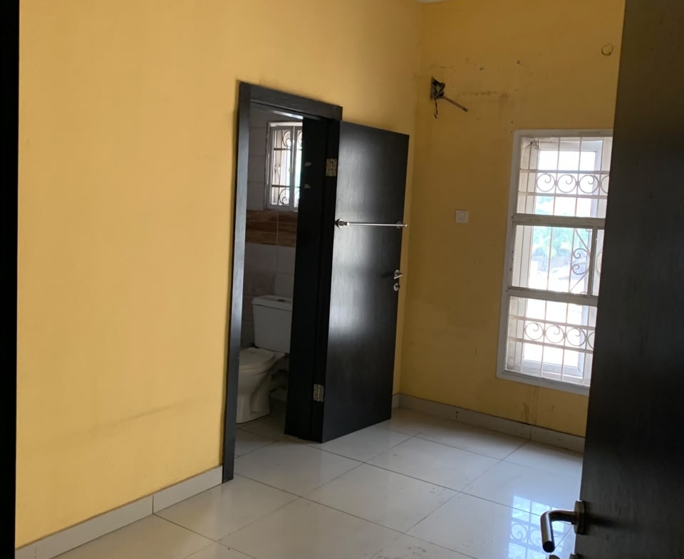 AVAILABLE FOR LETTING | ANTHONY, LAGOS