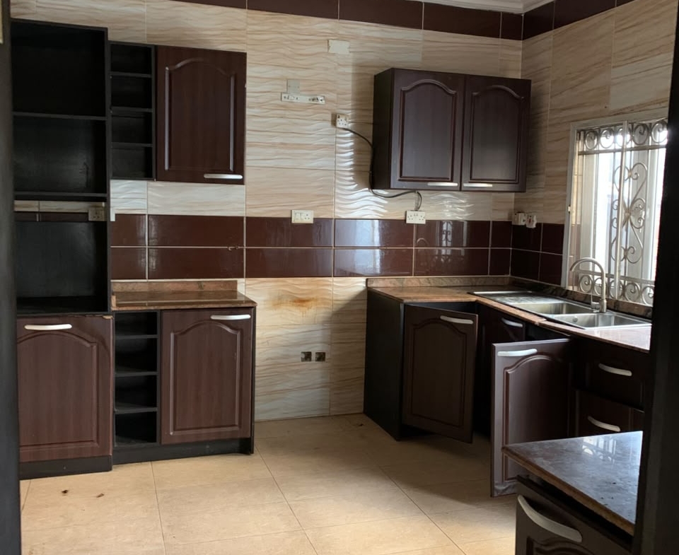 AVAILABLE FOR LETTING | ANTHONY, LAGOS